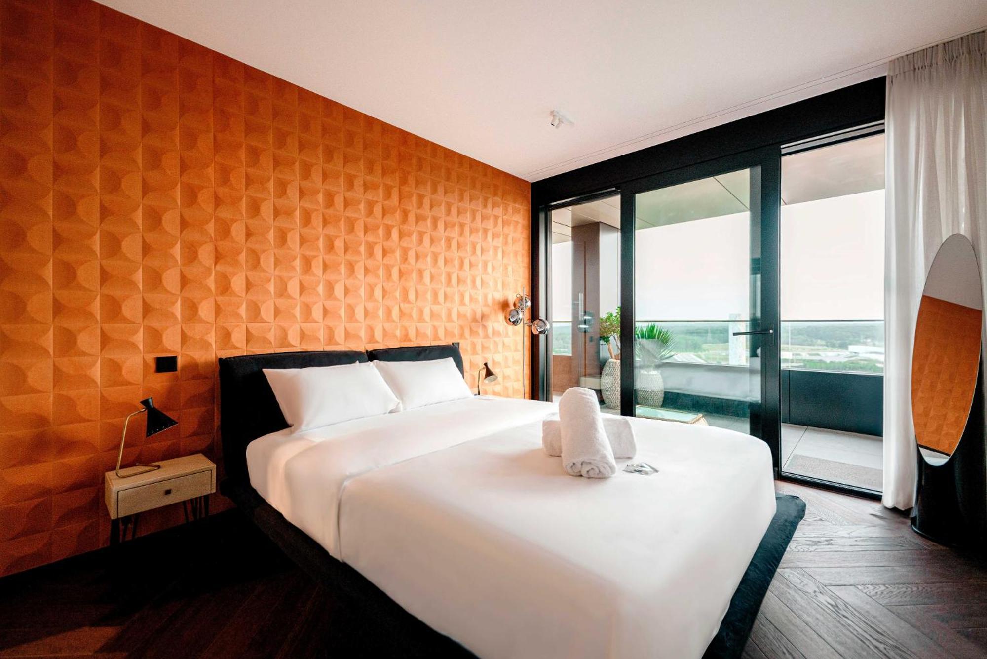Sky21 Lux With Pool, Gym, & Views Luxemburg